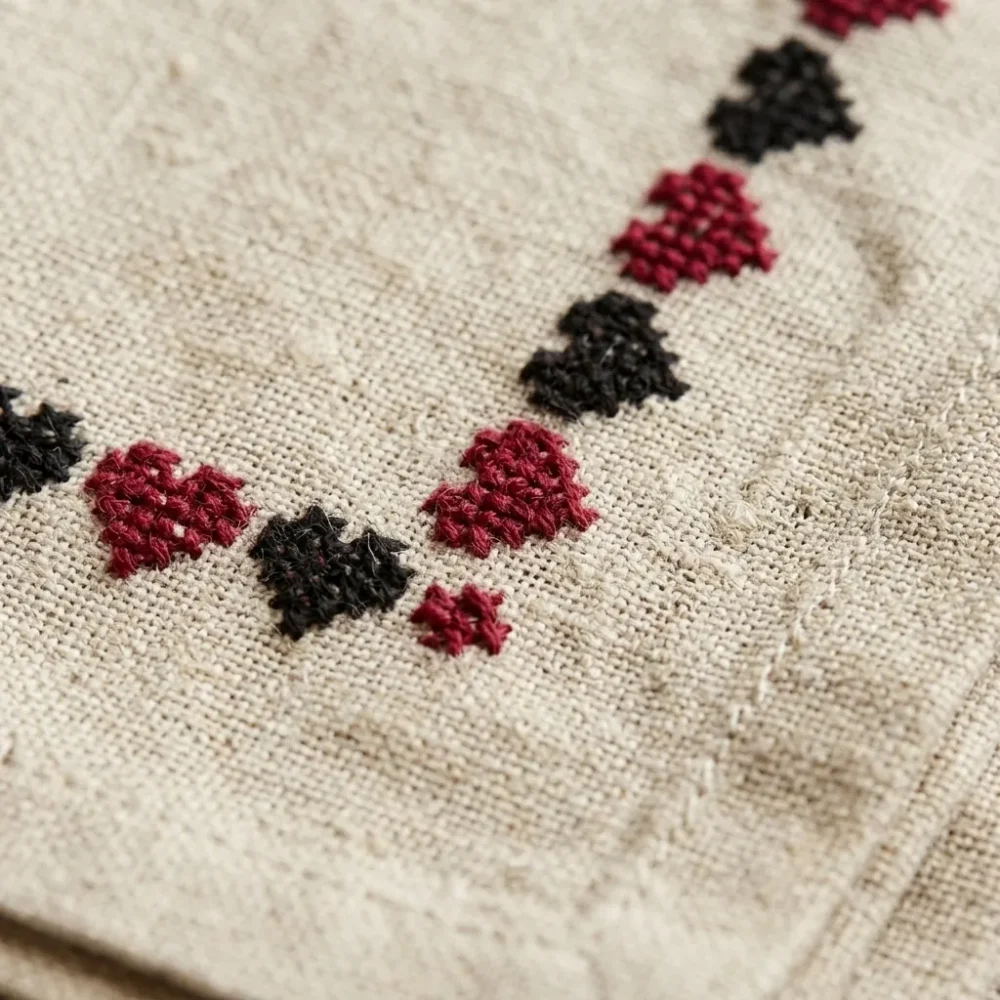 Little Hearts Napkins, Set of 2 – embroidery detail